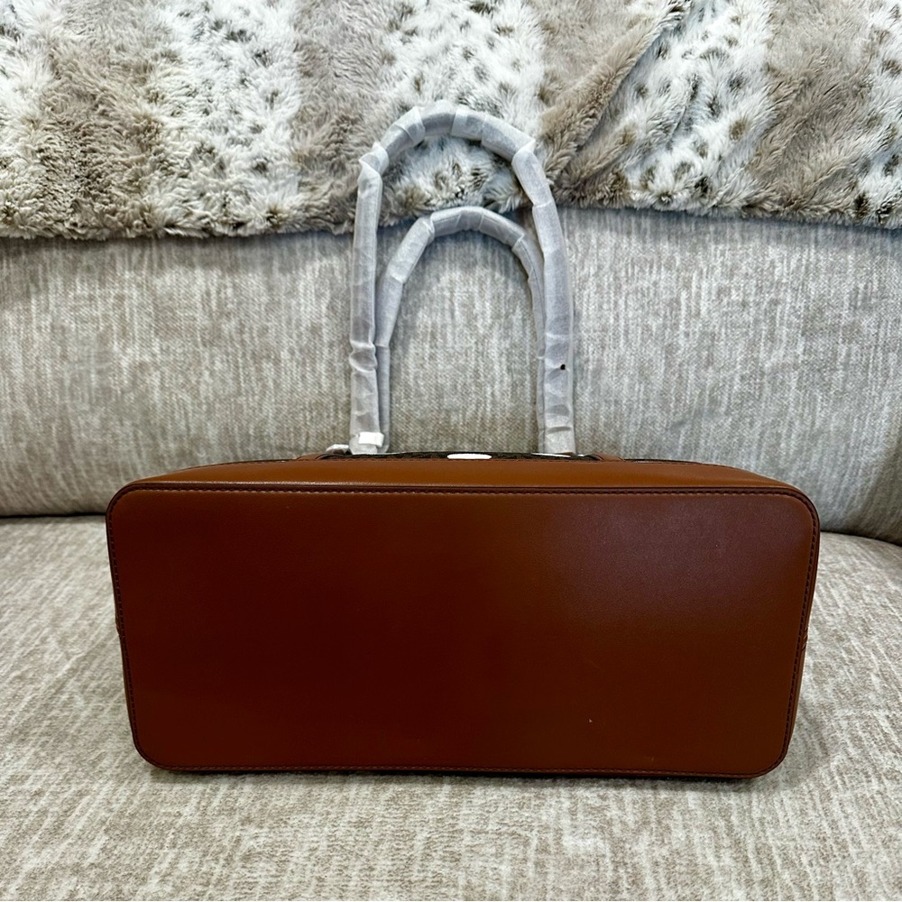 ✨💎NWT💎✨ MICHAEL KORS LARGE JET SET TRAVEL SHOULDER TOTE! $498 RETAIL. - Picture 8 of 9
